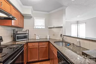 2510 Cranbrook Ln, Charlotte, NC 28207 - Photo 13