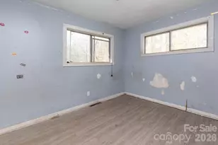 135 Sardis Dr, Asheville, NC 28806 - Photo 9