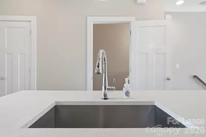 523 Sedgefield Park Drive, Charlotte, NC 28203 - Photo 11