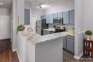 900 Vista Lake Dr, Candler, NC 28715 - Photo 7