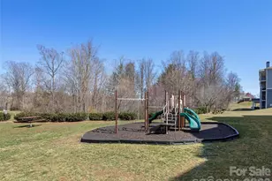 900 Vista Lake Dr, Candler, NC 28715 - Photo 23