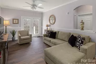 900 Vista Lake Dr, Candler, NC 28715 - Photo 3