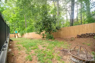 1002 Windsor Dr, Asheville, NC 28803 - Photo 9