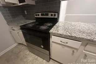 911 Nottingham Dr, Gastonia, NC 28054 - Photo 3