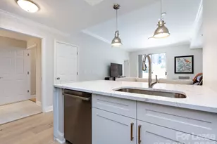 300 W 5th St, Charlotte, NC 28202 - Photo 11