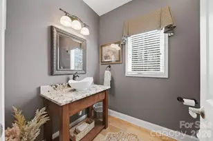 152 Bridge Pointe Ln, Hickory, NC 28601 - Photo 45