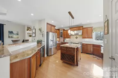 152 Bridge Pointe Lane, Hickory, NC 28601 - Photo 39