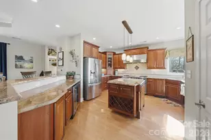 152 Bridge Pointe Ln, Hickory, NC 28601 - Photo 39