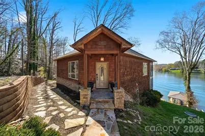 152 Bridge Pointe Lane, Hickory, NC 28601 - Photo 1