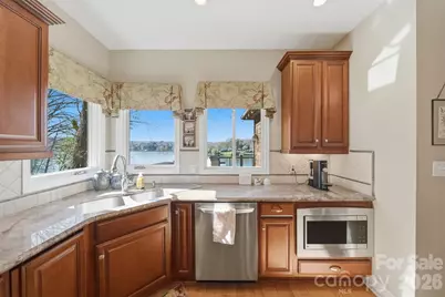 152 Bridge Pointe Lane, Hickory, NC 28601 - Photo 41