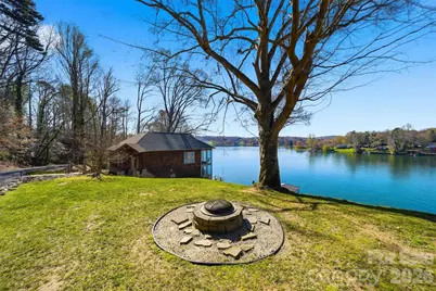 152 Bridge Pointe Lane, Hickory, NC 28601 - Photo 13