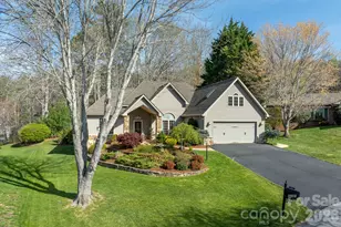 113 Fairway Knoll Dr, Hendersonville, NC 28739 - Photo 1