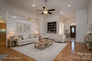 113 Fairway Knoll Dr, Hendersonville, NC 28739 - Photo 7