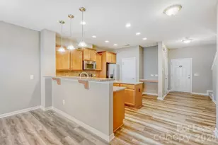 14419 Glendon Hall Ln, Charlotte, NC 28262 - Photo 9