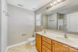 14419 Glendon Hall Ln, Charlotte, NC 28262 - Photo 15