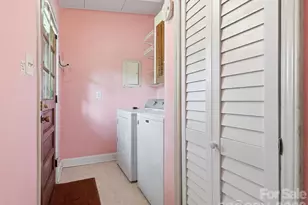 3718 Country Club Dr, Charlotte, NC 28205 - Photo 17