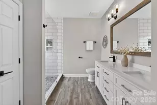 8900 Valewood Ct, Charlotte, NC 28210 - Photo 15