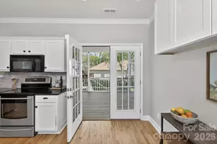 8900 Valewood Ct, Charlotte, NC 28210 - Photo 13