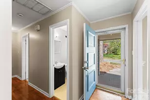 1136 E Woodlawn Rd, Charlotte, NC 28209 - Photo 37