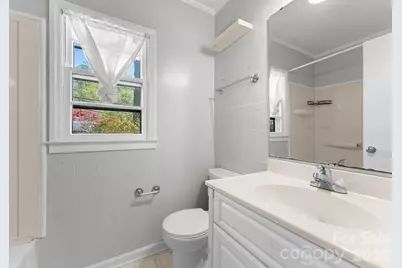 1136 E Woodlawn Road, Charlotte, NC 28209 - Photo 29
