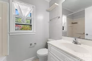 1136 E Woodlawn Rd, Charlotte, NC 28209 - Photo 29