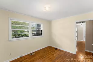 1136 E Woodlawn Rd, Charlotte, NC 28209 - Photo 33