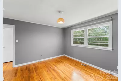1136 E Woodlawn Road, Charlotte, NC 28209 - Photo 31