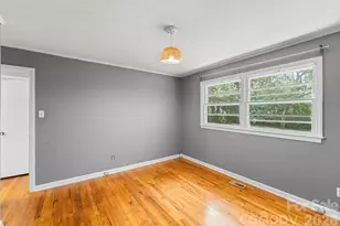 1136 E Woodlawn Rd, Charlotte, NC 28209 - Photo 31