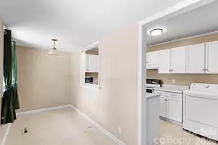 1136 E Woodlawn Rd, Charlotte, NC 28209 - Photo 13