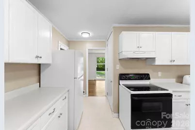 1136 E Woodlawn Road, Charlotte, NC 28209 - Photo 5