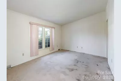 4 N Marjorie Lane, Hendersonville, NC 28792 - Photo 11