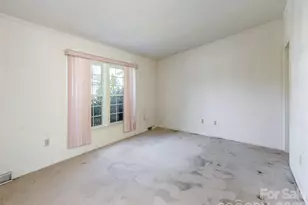 4 N Marjorie Ln, Hendersonville, NC 28792 - Photo 11