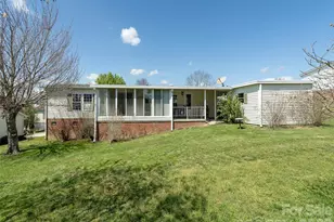 4 N Marjorie Ln, Hendersonville, NC 28792 - Photo 15