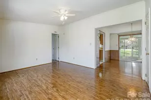 4 N Marjorie Ln, Hendersonville, NC 28792 - Photo 7