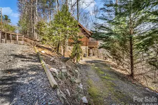 256 Bear Branch Rd, Hendersonville, NC 28792 - Photo 3