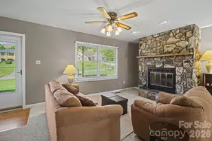 21 Sydney Ln, Asheville, NC 28806 - Photo 7