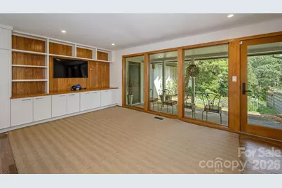 28 Forest Road, Asheville, NC 28803 - Photo 17
