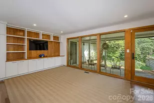 28 Forest Rd, Asheville, NC 28803 - Photo 17