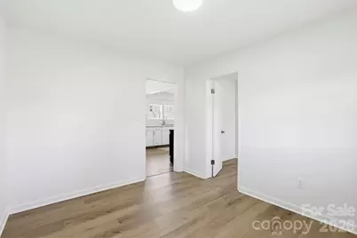 26 Francis Street, Waynesville, NC 28786 - Photo 17