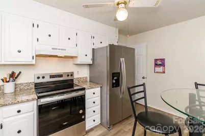 8300 Knights Bridge Road, Charlotte, NC 28210 - Photo 15