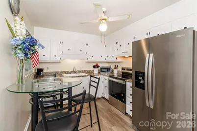 8300 Knights Bridge Road, Charlotte, NC 28210 - Photo 11