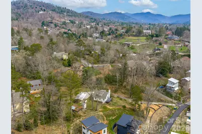 9 Woodbine Road, Asheville, NC 28804 - Photo 1