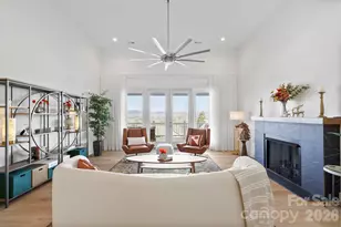 68 Carrie Dr, Hendersonville, NC 28792 - Photo 5