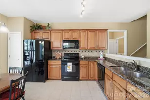 3235 Darlington Rd, Matthews, NC 28105 - Photo 15