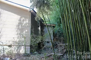 1293 Lake Logan Rd, Canton, NC 28716 - Photo 19