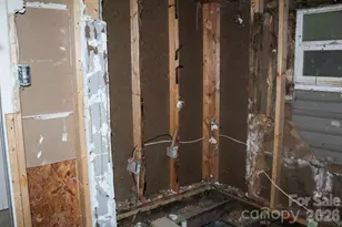 1293 Lake Logan Rd, Canton, NC 28716 - Photo 31