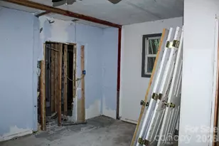 1293 Lake Logan Rd, Canton, NC 28716 - Photo 25