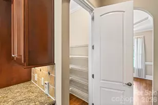 7945 Rolling Creek Ct, Charlotte, NC 28270 - Photo 9