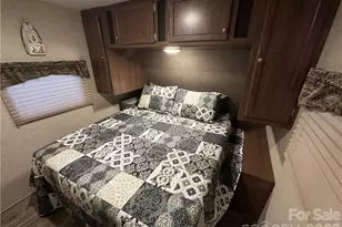 107 Pine St, New London, NC 28127 - Photo 9