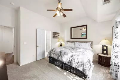 624 Cliffs Inn Circle, Charlotte, NC 28214 - Photo 13